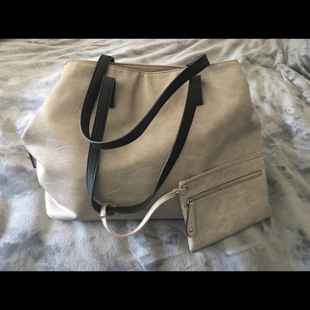 K- Carroll Amelia Everything Tote